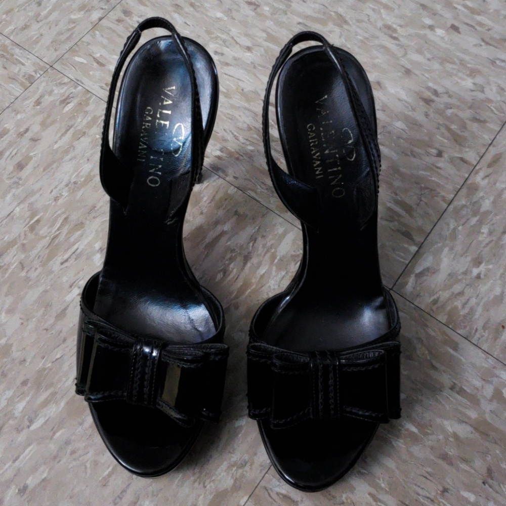 Shoes women. Valentino